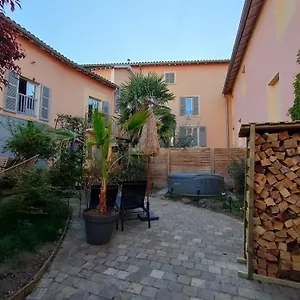 Bed & Breakfast La Chamade En Beaujolais 